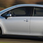 Toyota Auris ibrida nel 2010