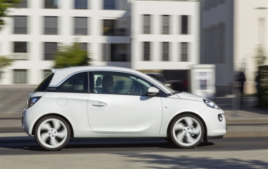 Opel Adam Black Link