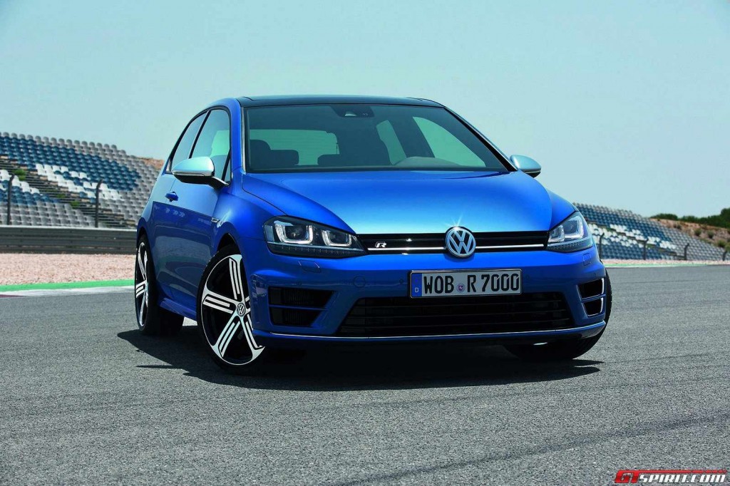 Volkswagen-Golf-R