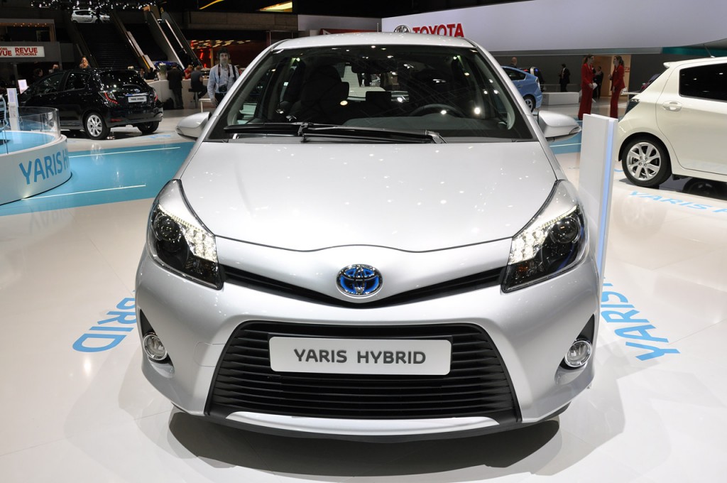 yaris-hybrid