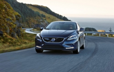 volvo v40