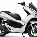 Arriva anche in Italia il PCX, lo scooter Honda dai bassissimi consumi 