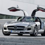 Ali di gabbiano ed elettricità per la Mercedes SLS AMG E-Cell